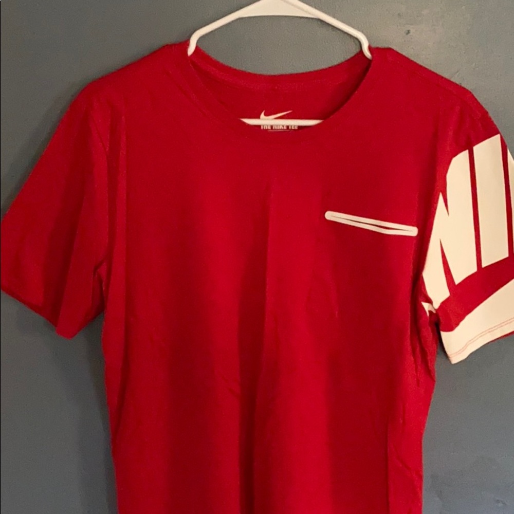 Men’s Nike T Shirt